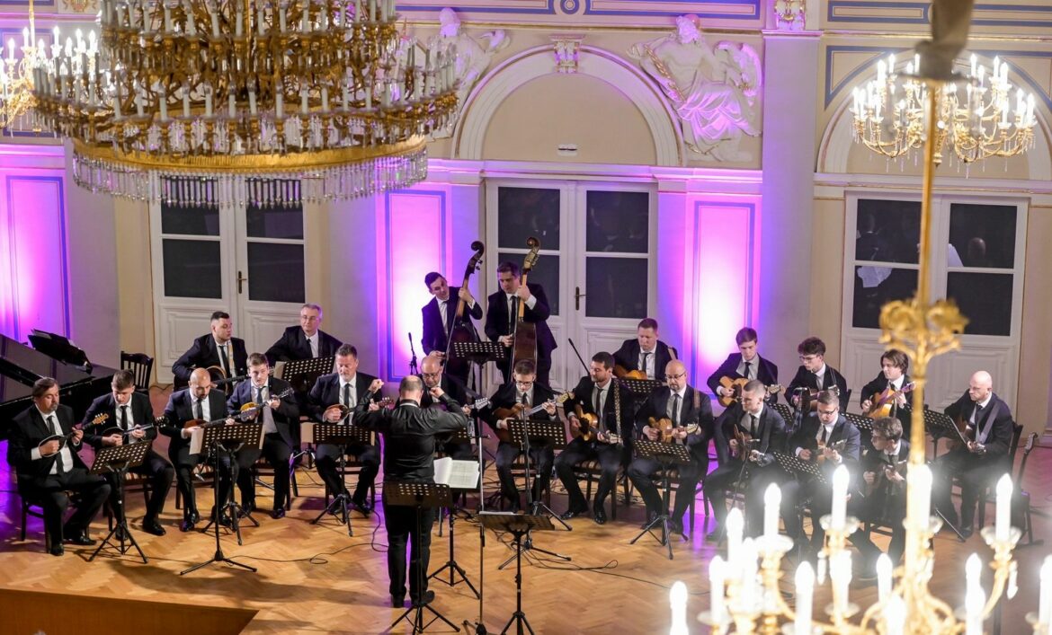 varazdinski tamburaški orkestar